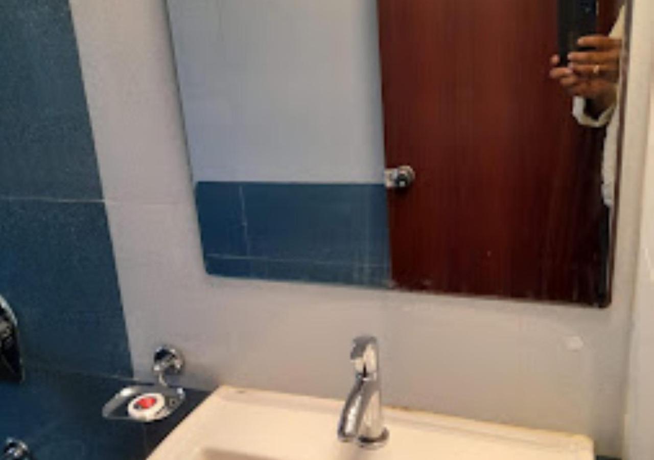 Hotel Rajwada Kapurhol Kapurwahal Bagian luar foto