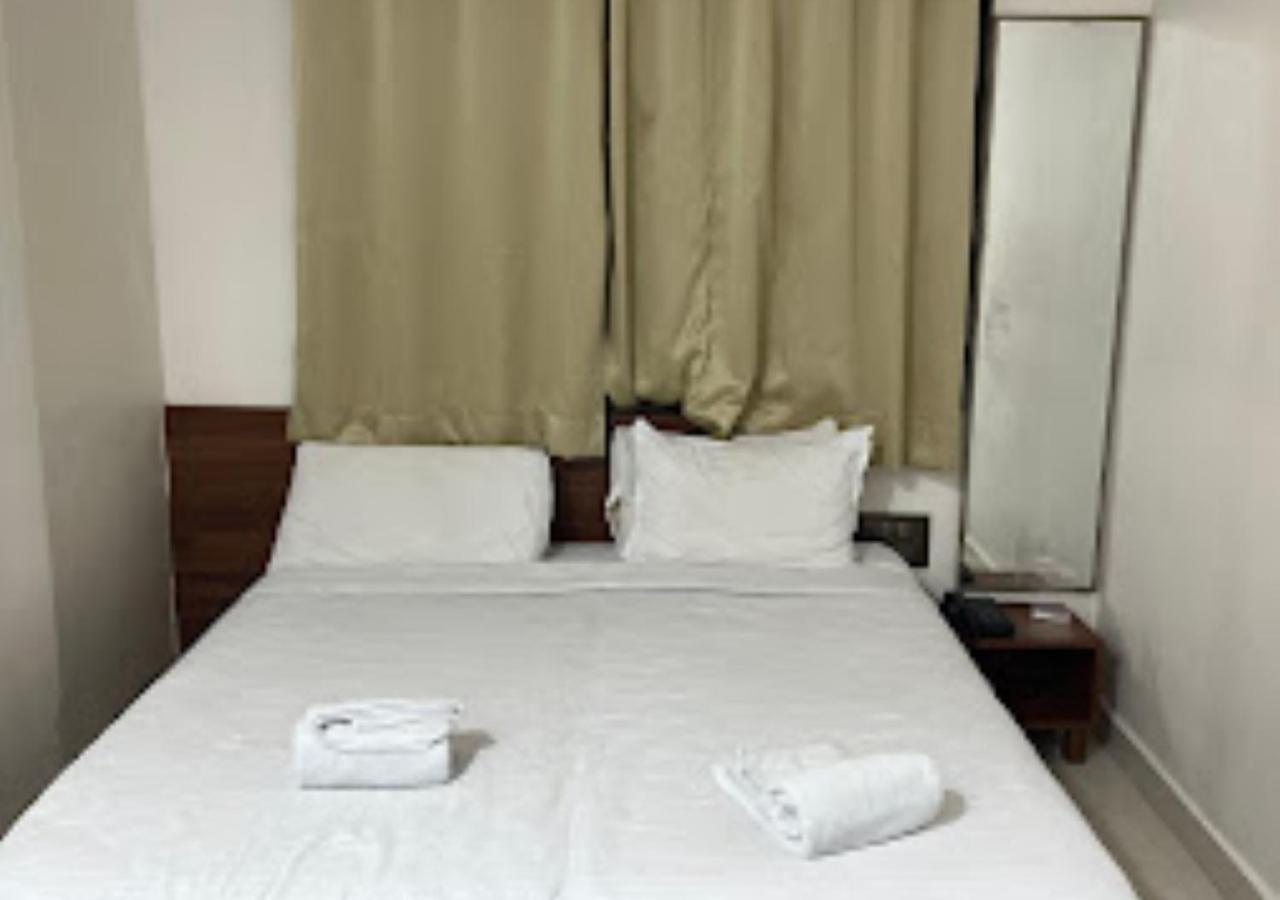 Hotel Rajwada Kapurhol Kapurwahal Bagian luar foto