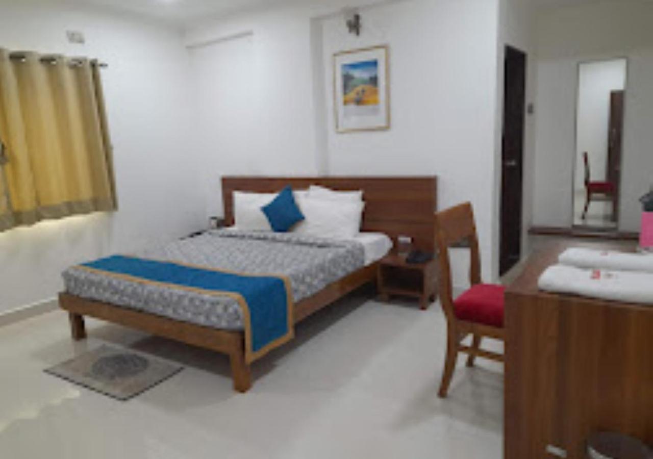 Hotel Rajwada Kapurhol Kapurwahal Bagian luar foto
